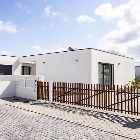 Willa Vale Paraiso - By Sch