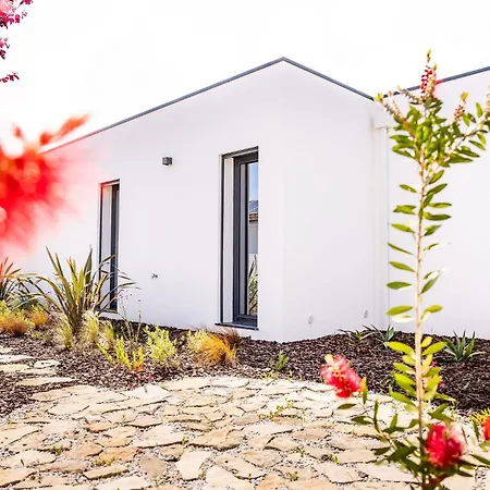 Vale Paraiso - By Sch * Сан-Мартинью-ду-Порту