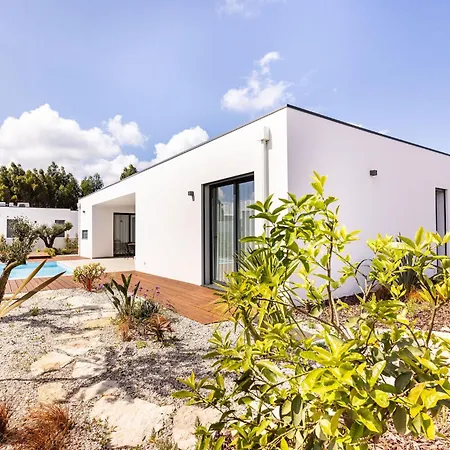 Vale Paraiso - By Sch