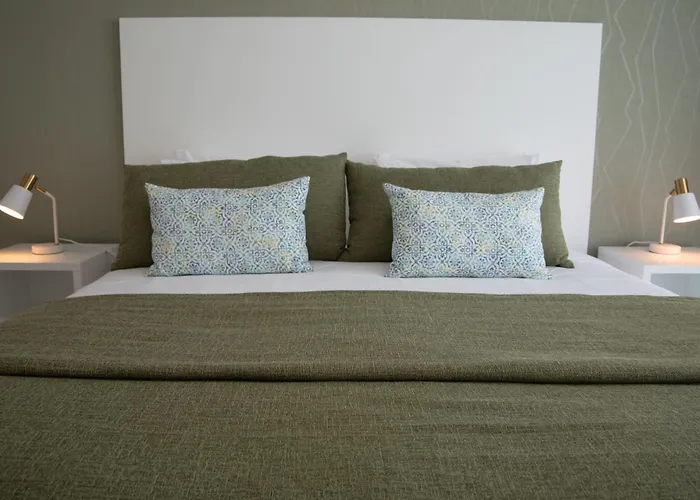 Vale Paraiso - By Sch Villa *